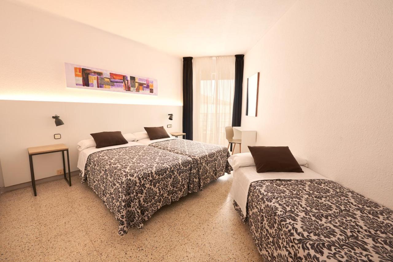 Hotel Miami กาเลญา ภายนอก รูปภาพ