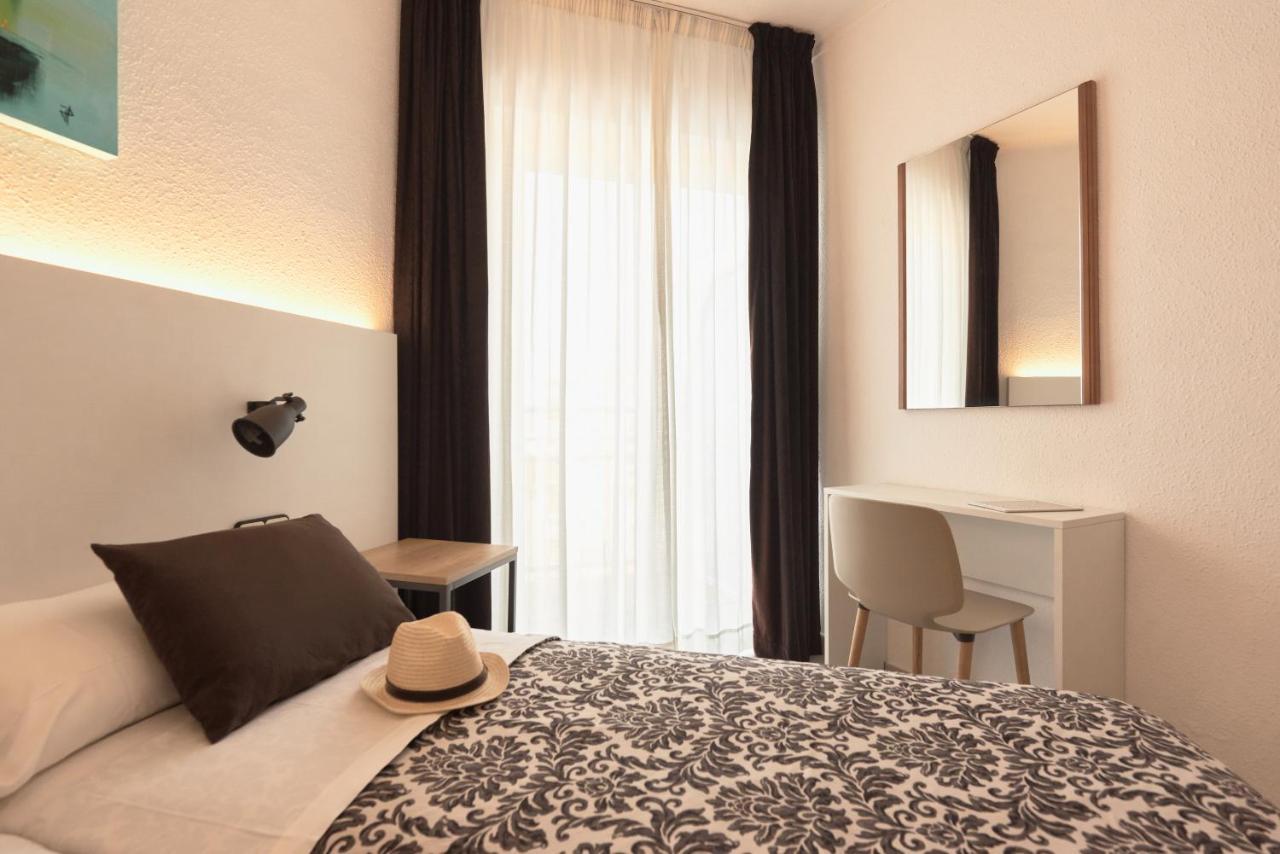 Hotel Miami กาเลญา ภายนอก รูปภาพ