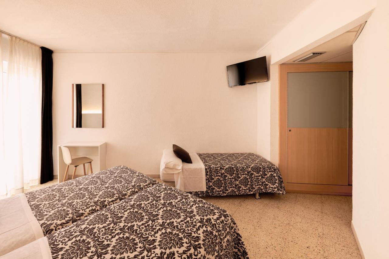 Hotel Miami กาเลญา ภายนอก รูปภาพ