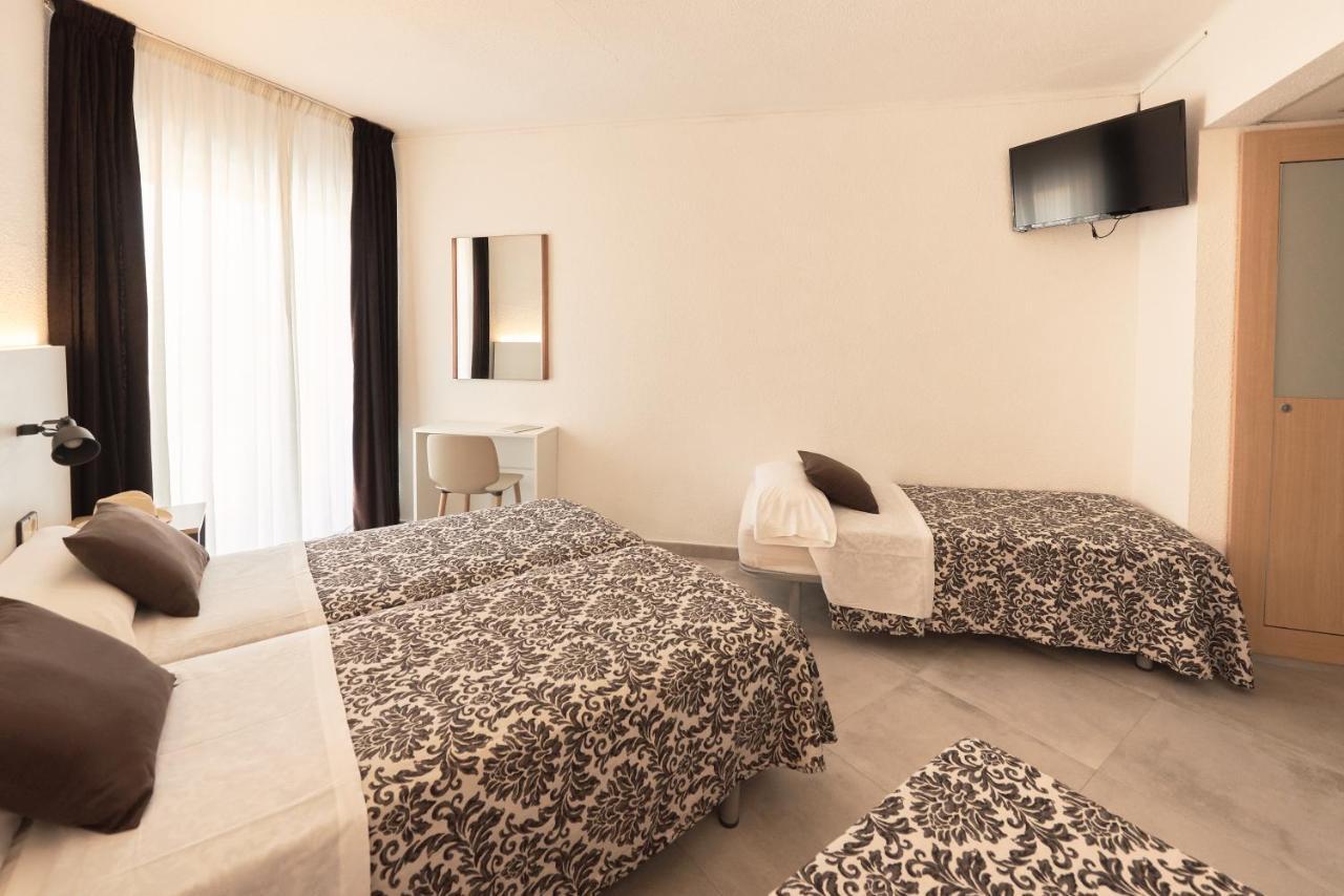 Hotel Miami กาเลญา ภายนอก รูปภาพ