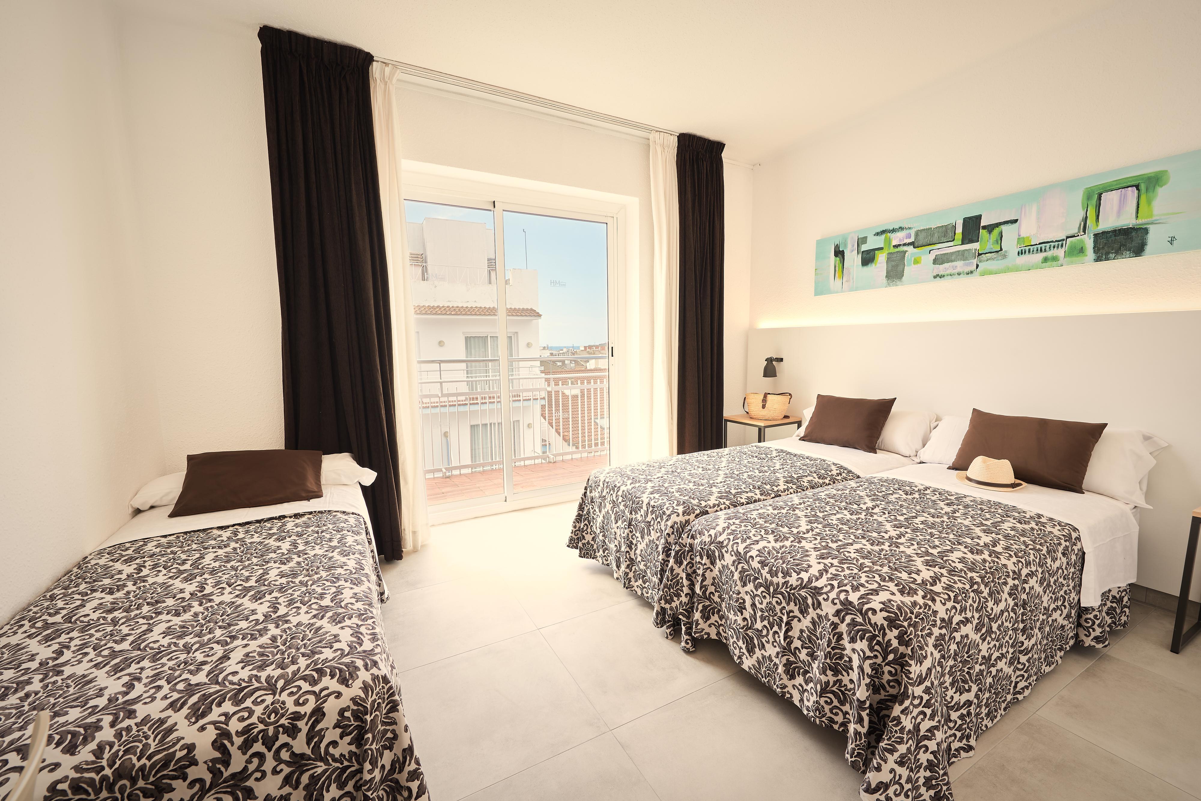 Hotel Miami กาเลญา ภายนอก รูปภาพ