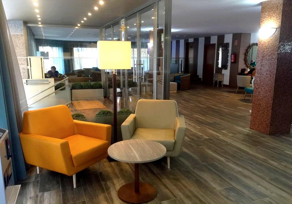 Hotel Miami กาเลญา ภายนอก รูปภาพ