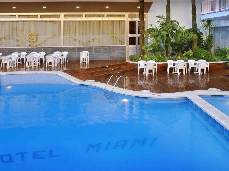 Hotel Miami กาเลญา ภายนอก รูปภาพ