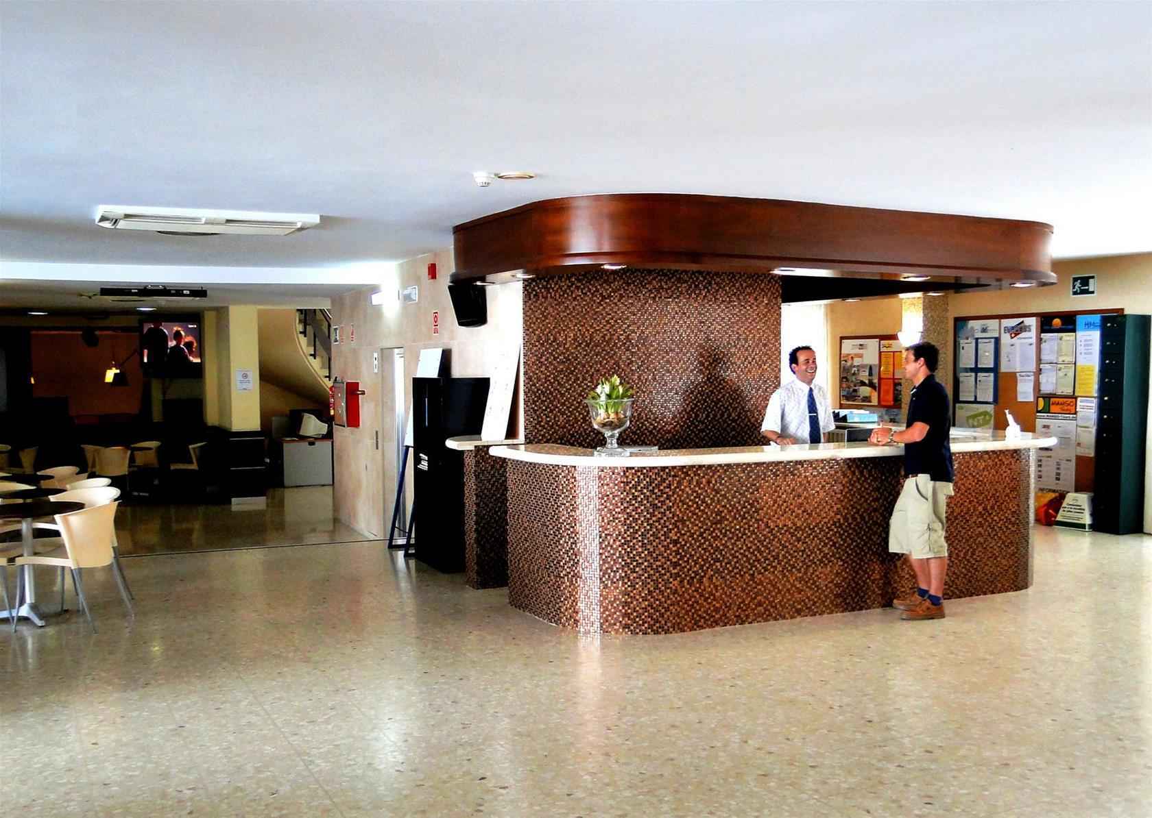 Hotel Miami กาเลญา ภายนอก รูปภาพ
